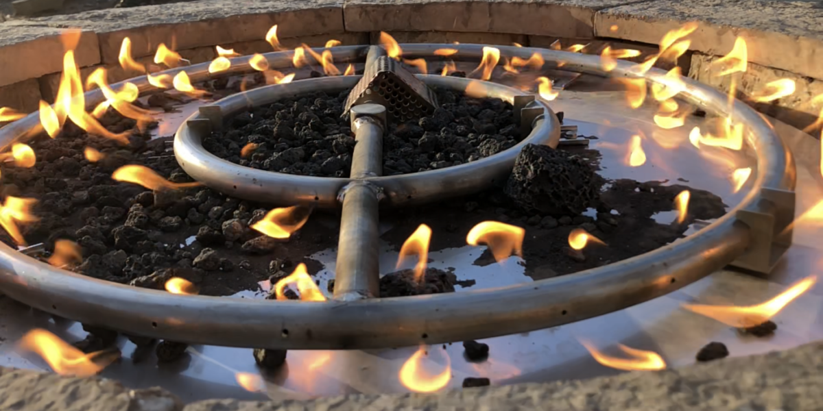 Fire Pits & Fireplaces